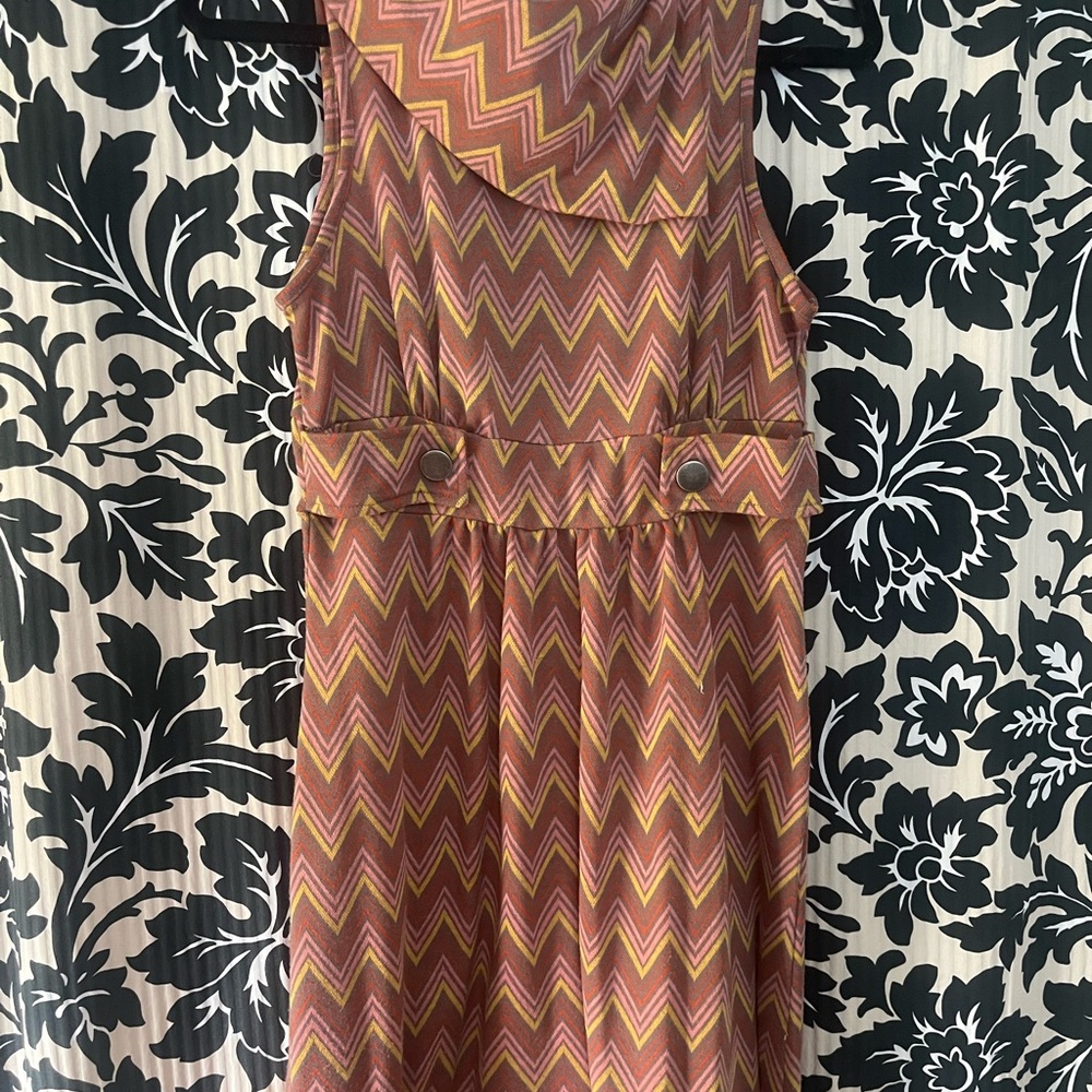 Women's Chevron Midi Dress in Rust and Mustard